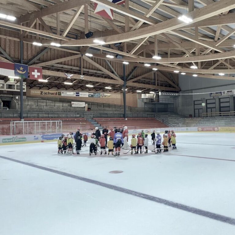 99 Kinder, 5 Tage, jede Menge Eishockey 🏒